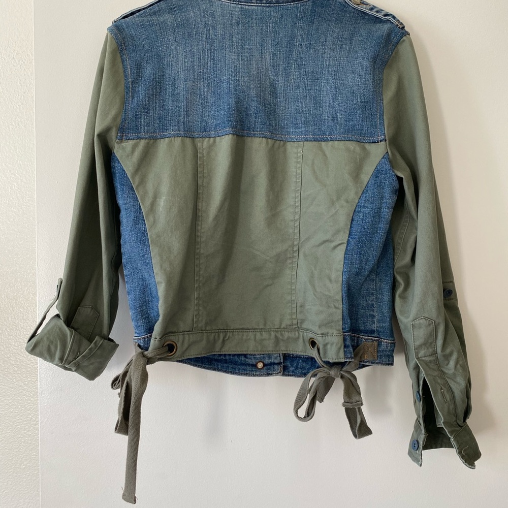 Anthropologie Pilcro denim jacket small with green - Picture 3 of 4